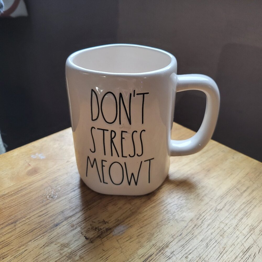 RAE DUNN COFFEE MUG DONT STRESS MEOWT ARTISAN COLLECTION VGC SEE PICTURES RARE